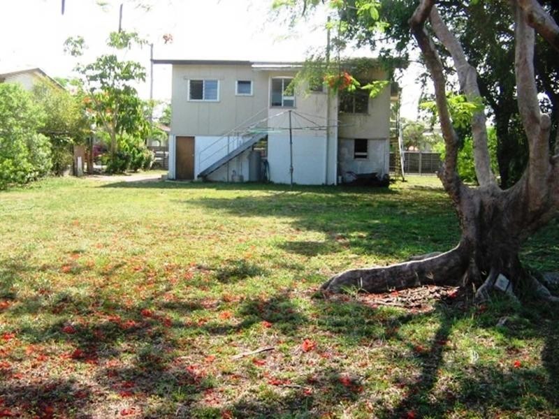 202 Ireland Street, Oonoonba QLD 4811