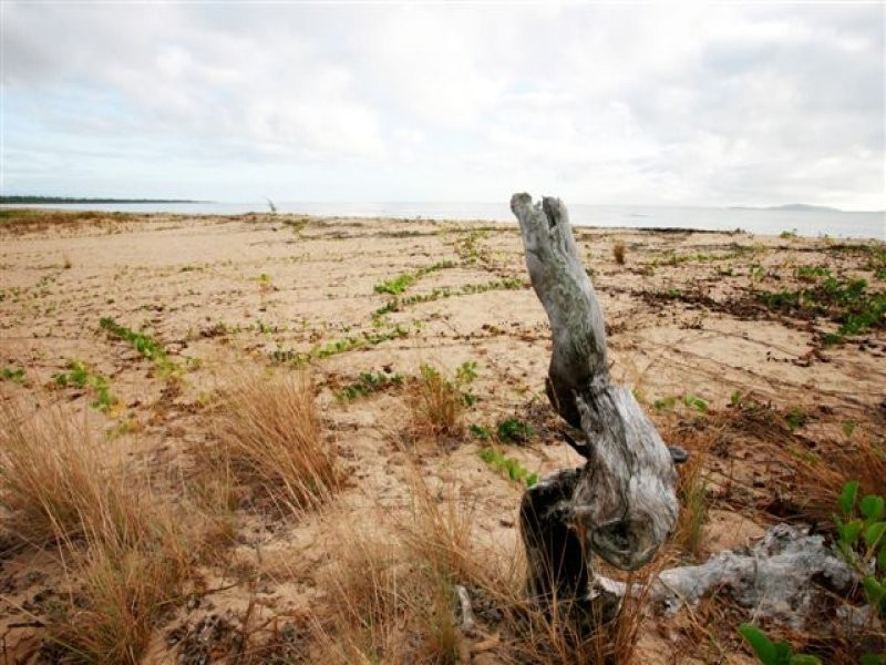 4 The Esplanade, Toolakea QLD 4818