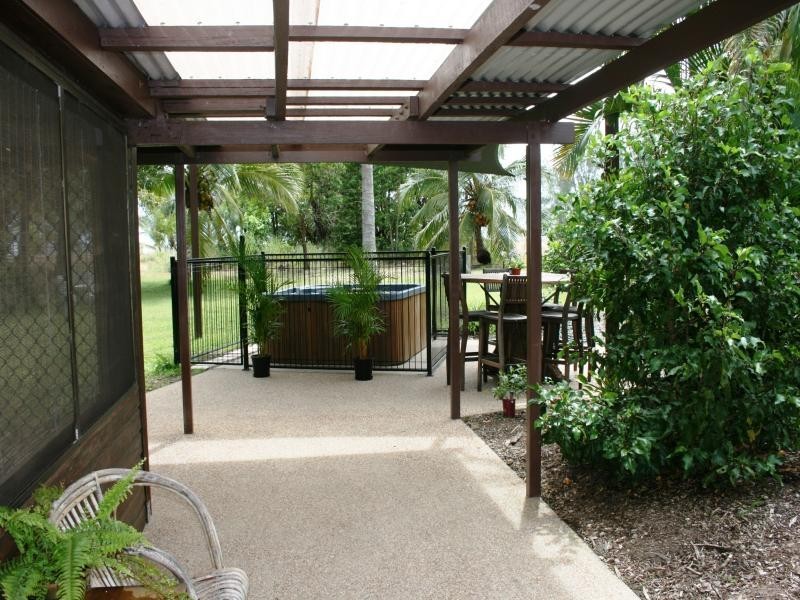 4 The Esplanade, Toolakea QLD 4818