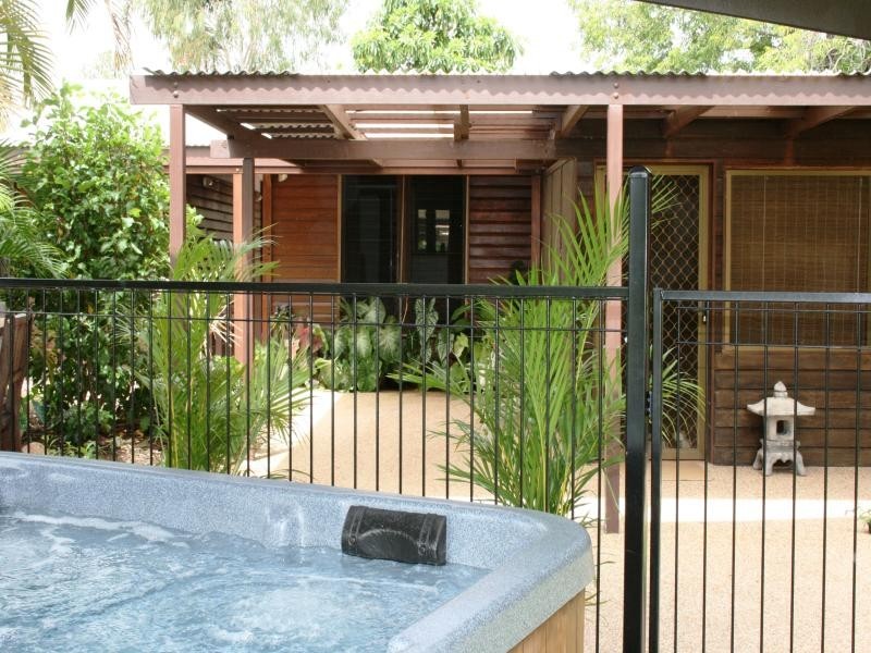 4 The Esplanade, Toolakea QLD 4818