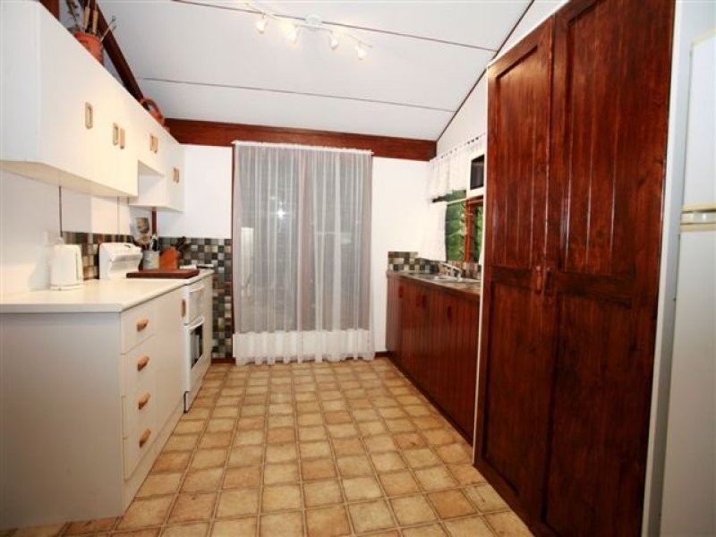 4 The Esplanade, Toolakea QLD 4818