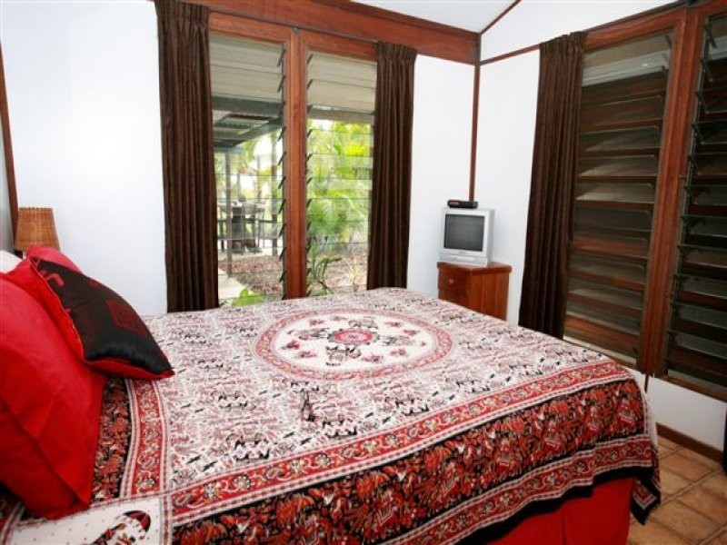 4 The Esplanade, Toolakea QLD 4818