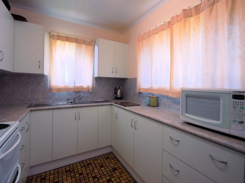 6 Constance Drive, Kelso QLD 4815