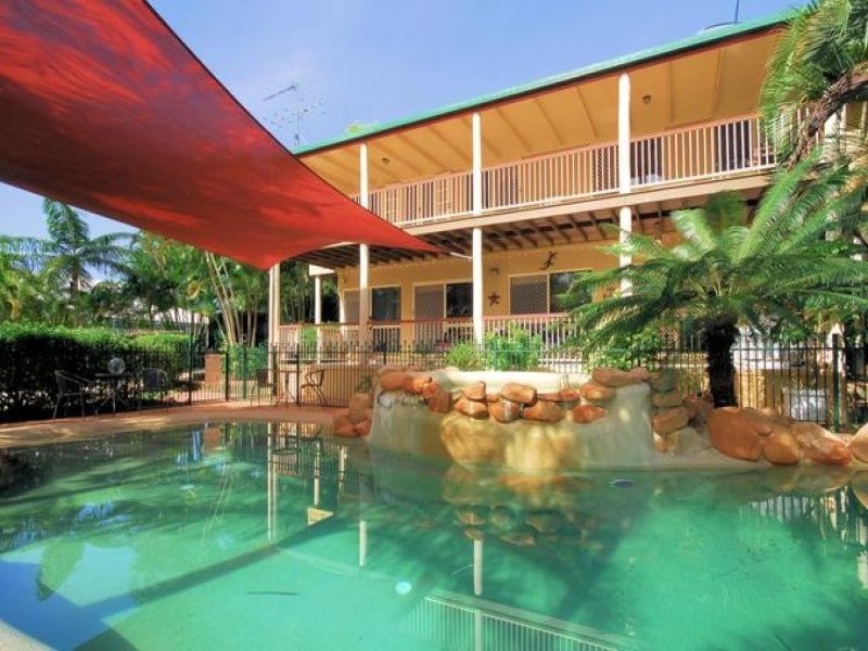 6 Pebble Beach Court, Balgal Beach QLD 4816