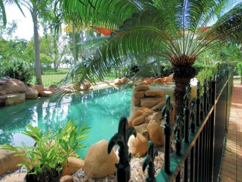 6 Pebble Beach Court, Balgal Beach QLD 4816