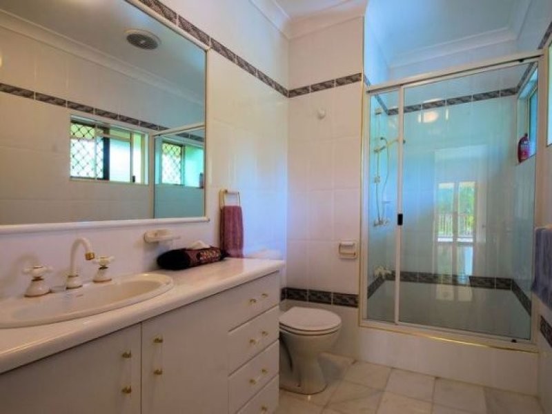 6 Pebble Beach Court, Balgal Beach QLD 4816