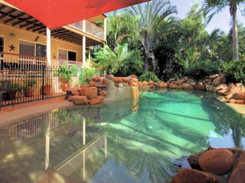 6 Pebble Beach Court, Balgal Beach QLD 4816