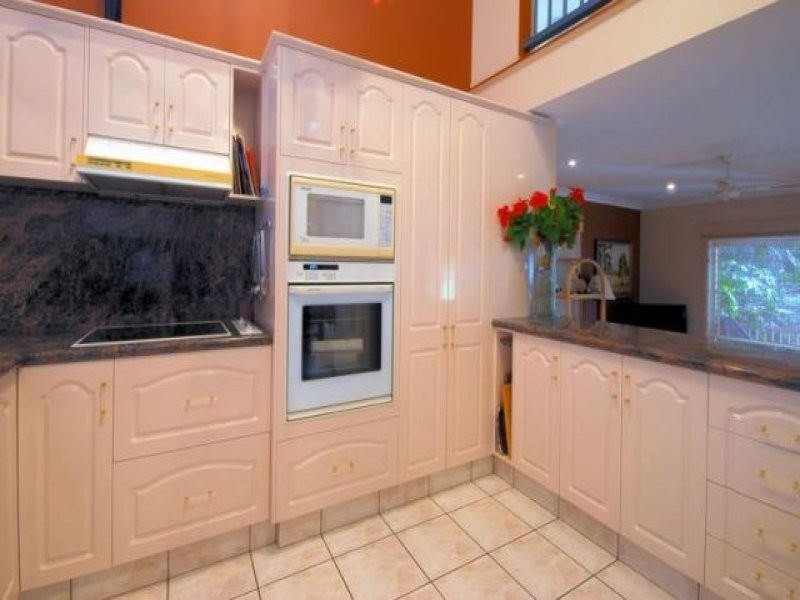 6 Pebble Beach Court, Balgal Beach QLD 4816