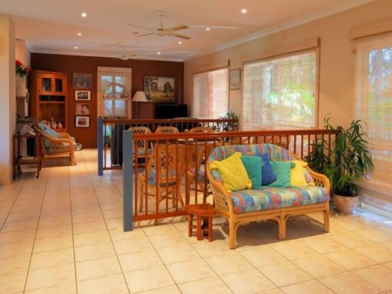 6 Pebble Beach Court, Balgal Beach QLD 4816