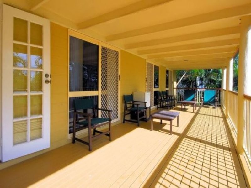 6 Pebble Beach Court, Balgal Beach QLD 4816