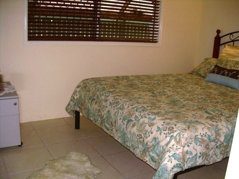 10 joshua, Bushland Beach QLD 4818