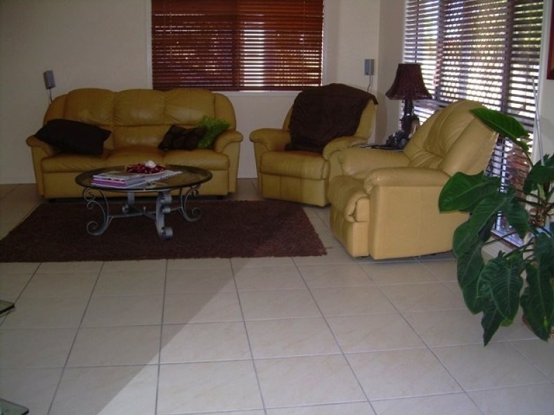 10 joshua, Bushland Beach QLD 4818