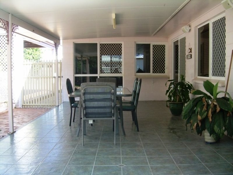 10 joshua, Bushland Beach QLD 4818