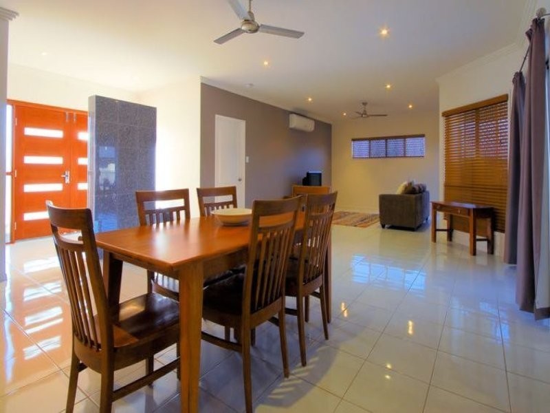 11 Keswick Street, Bushland Beach QLD 4818