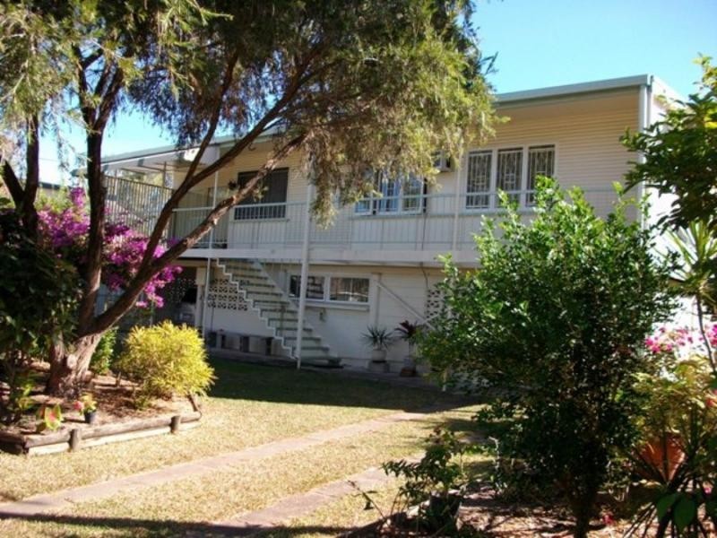 11 Hibiscus Street, Cranbrook QLD 4814