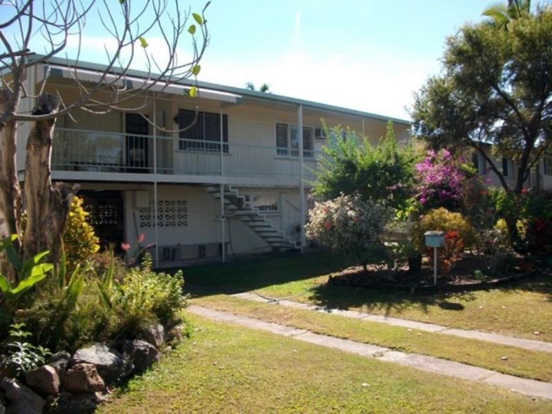 11 Hibiscus Street, Cranbrook QLD 4814