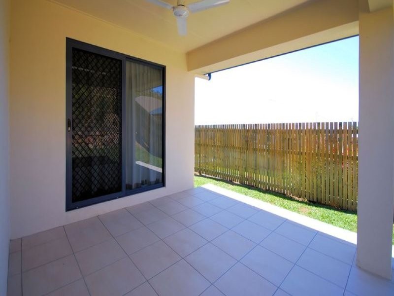 8 Chapple Street, Mount Louisa QLD 4814