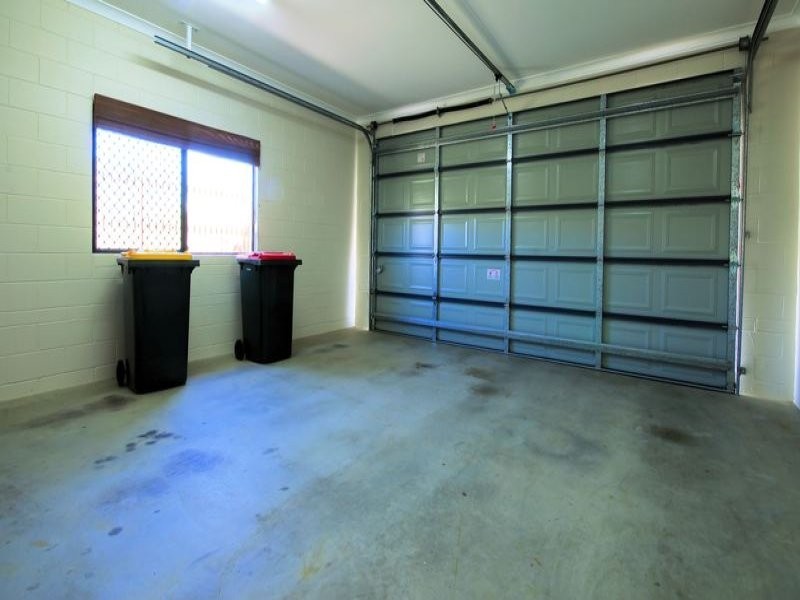 8 Chapple Street, Mount Louisa QLD 4814