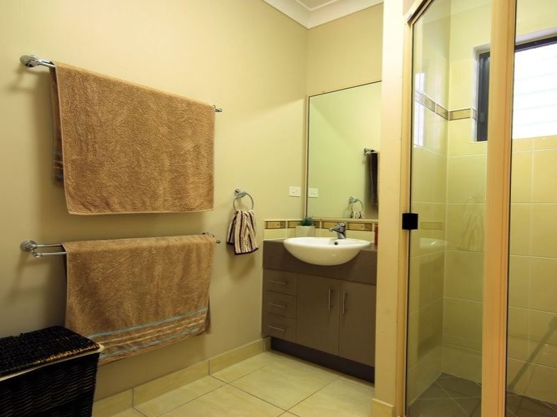 16 Daintree Drive, Bushland Beach QLD 4818