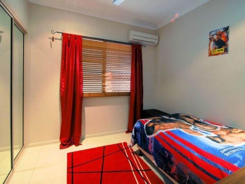 16 Daintree Drive, Bushland Beach QLD 4818