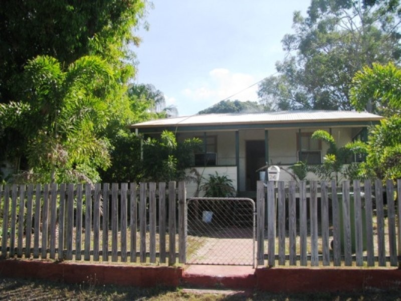24 hubert Street, South Townsville QLD 4810