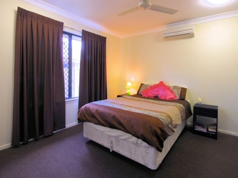 18 Coolaree Drive, Bushland Beach QLD 4818