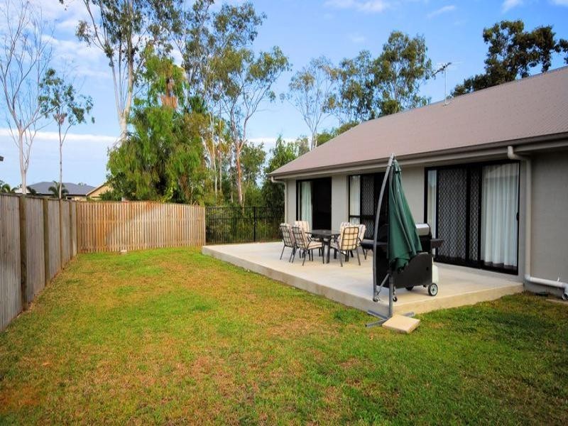 18 Coolaree Drive, Bushland Beach QLD 4818