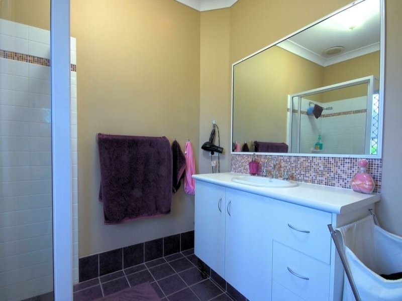 12 Newell Court, Mount Low QLD 4818