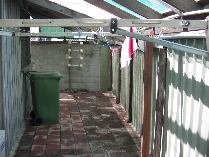 10 Viles Street, Rosslea QLD 4812