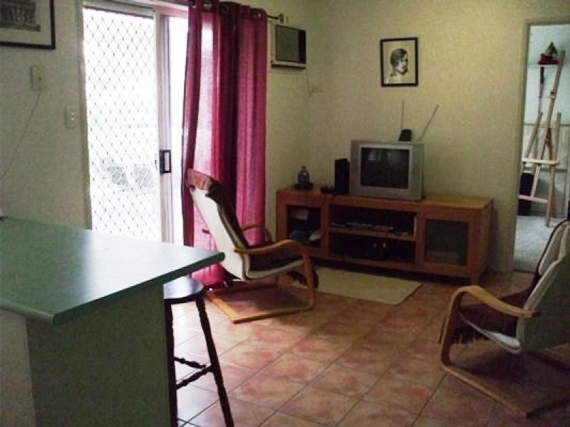 18 St Ives Street, Mount Louisa QLD 4814