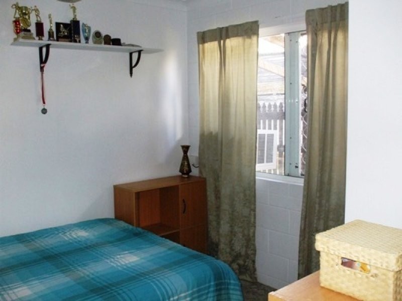 18 St Ives Street, Mount Louisa QLD 4814