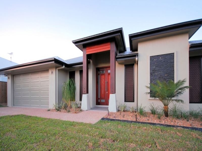 1 Deedes Crescent, Bushland Beach QLD 4818