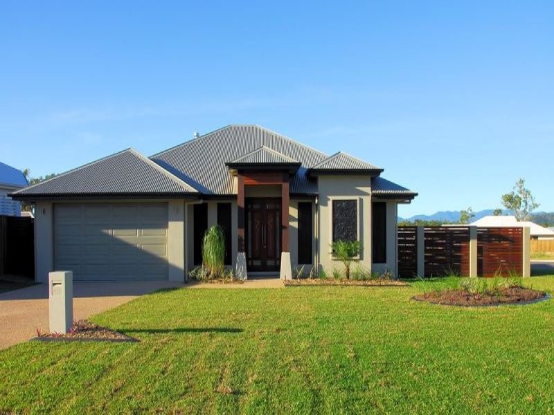 1 Deedes Crescent, Bushland Beach QLD 4818