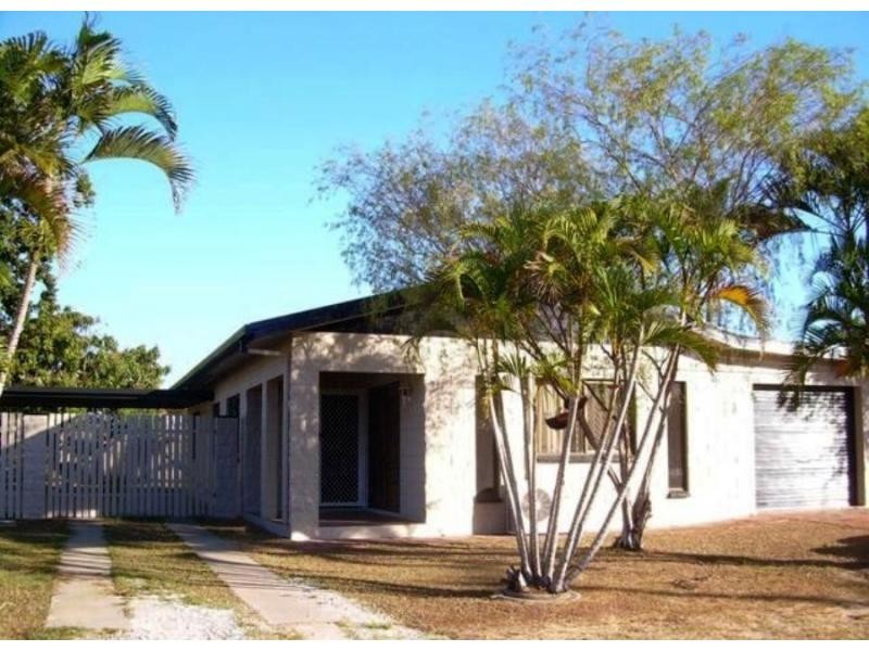 15 glenrock Drive, Rasmussen QLD 4815