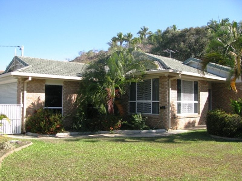 73 Banfield Drive, Mount Louisa QLD 4814