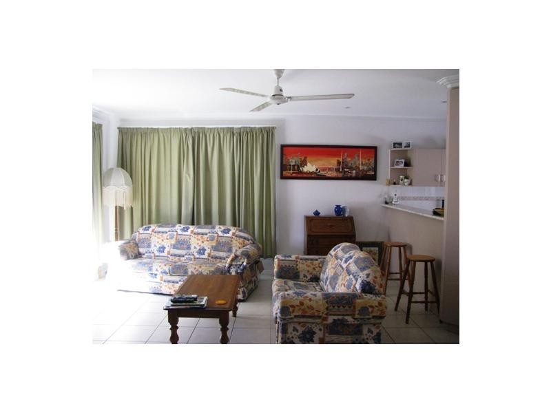 73 Banfield Drive, Mount Louisa QLD 4814