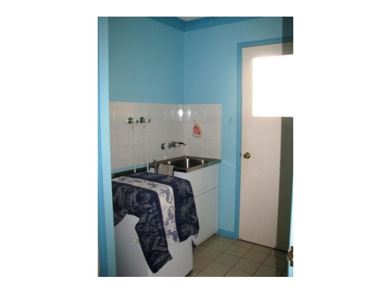 73 Banfield Drive, Mount Louisa QLD 4814