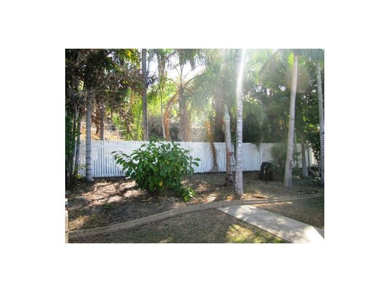 73 Banfield Drive, Mount Louisa QLD 4814