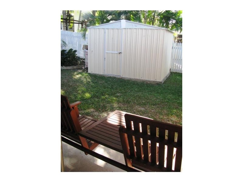 73 Banfield Drive, Mount Louisa QLD 4814