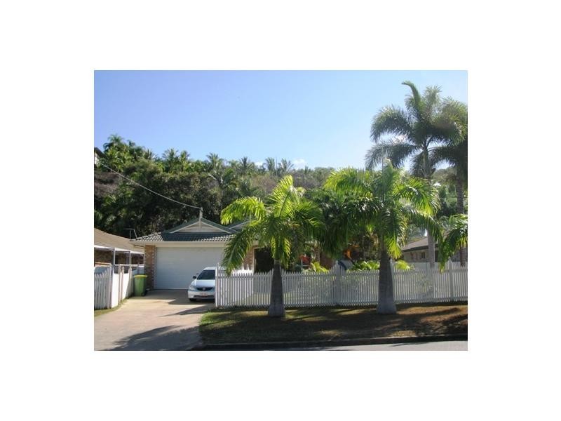 73 Banfield Drive, Mount Louisa QLD 4814