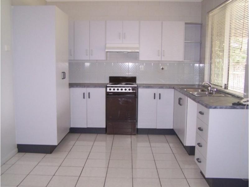 23 Amanda Avenue, Rasmussen QLD 4815