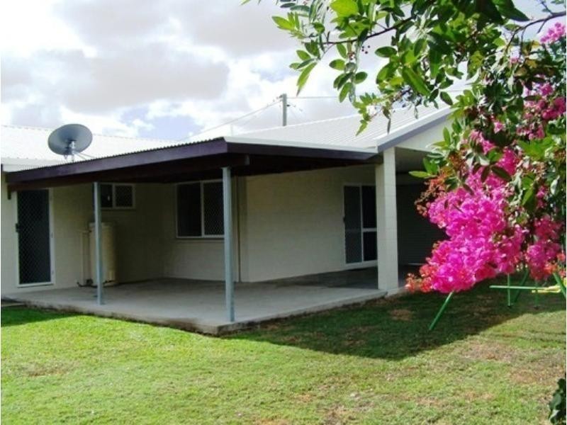 23 Amanda Avenue, Rasmussen QLD 4815