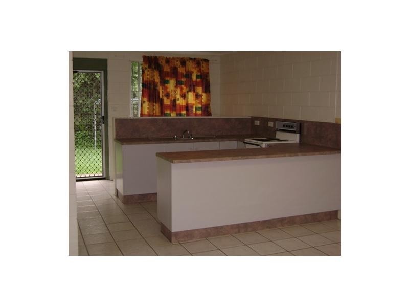 3/32 Albury Street, Pimlico QLD 4812