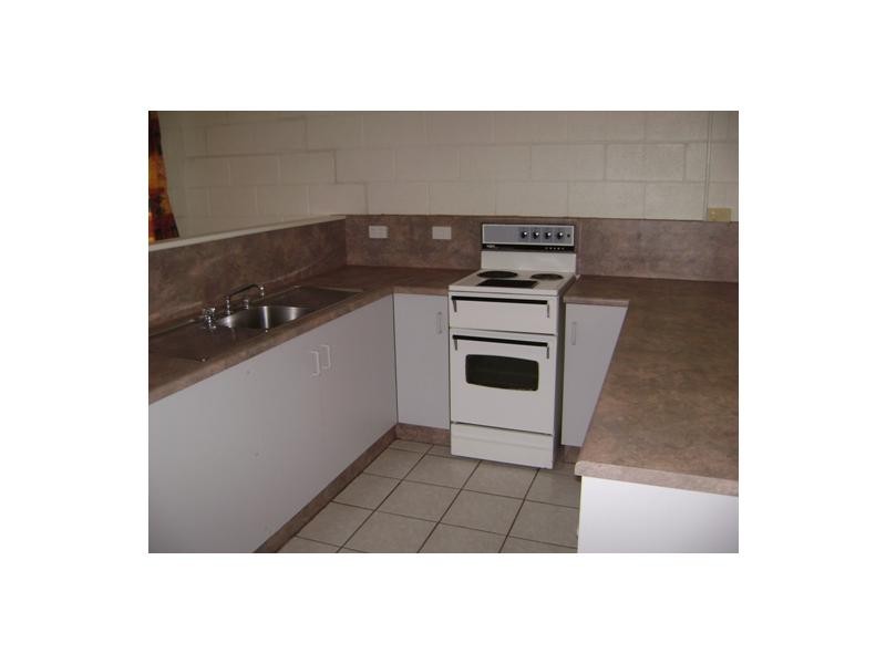 3/32 Albury Street, Pimlico QLD 4812