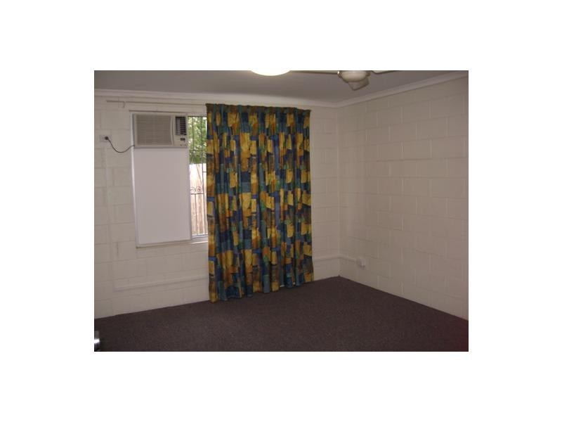 3/32 Albury Street, Pimlico QLD 4812