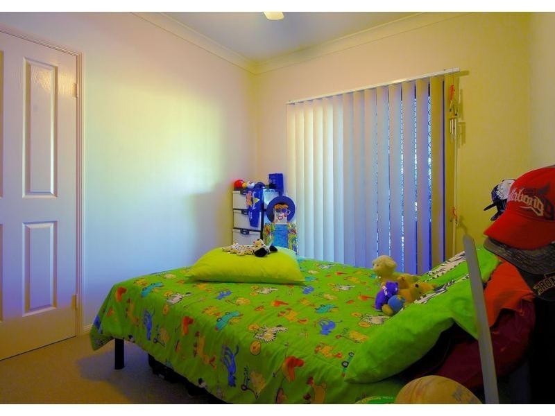 Bushland Beach QLD 4818