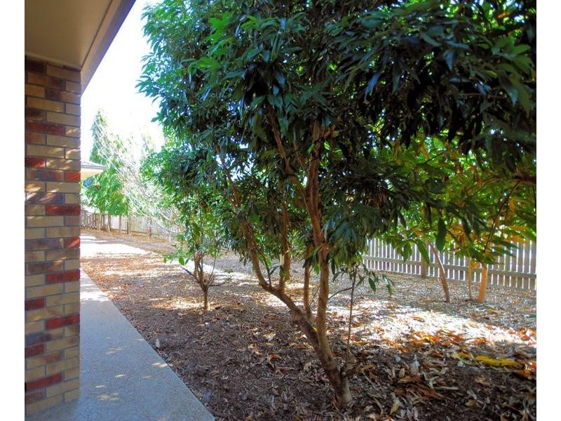 Bushland Beach QLD 4818