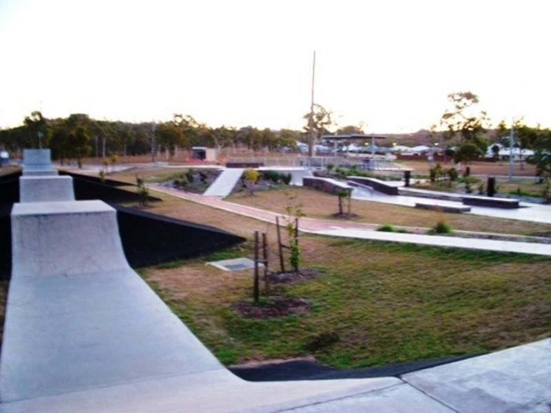 Bushland Beach QLD 4818