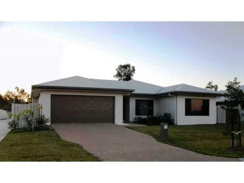 Bushland Beach QLD 4818