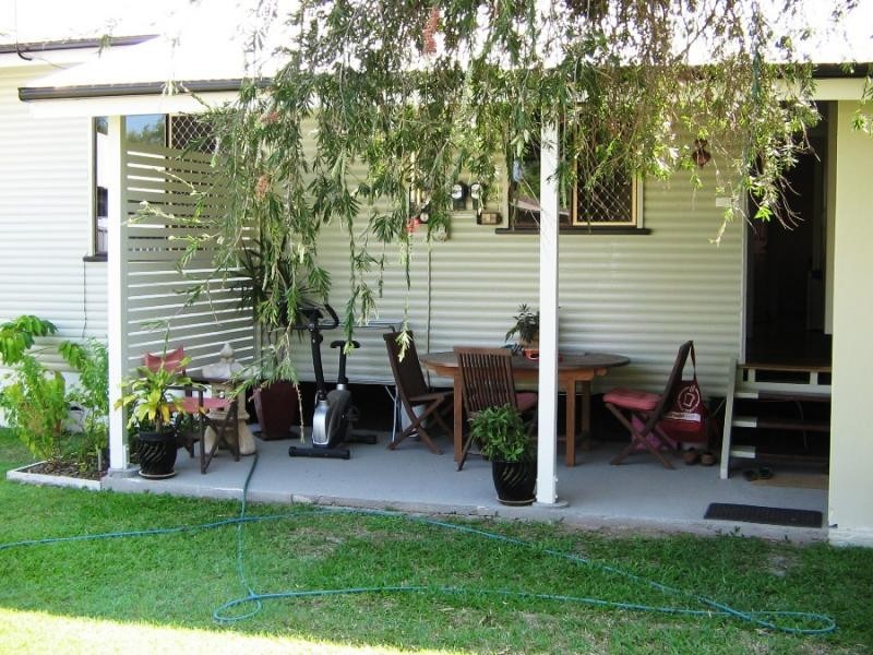 12 Latchford Street, Pimlico QLD 4812